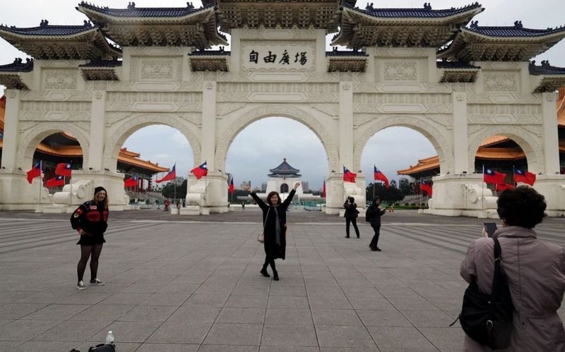 Китай прекратява индивидуалния туризъм в Тайван