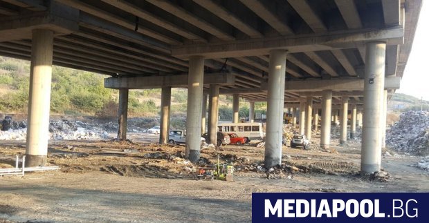 С плакати Кольо Илиев е невинен работници във фирмата за