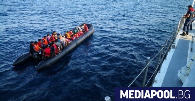 Над 200 мигранти са спасени в Средиземно море от понеделник