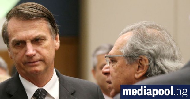 Бразилският президент Жаир Болсонаро изтри от Фейсбук обиден коментар по