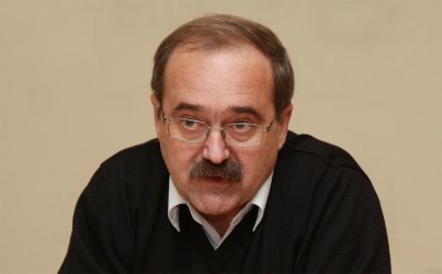 Юрий Борисов, сн. Клуб "24 май"