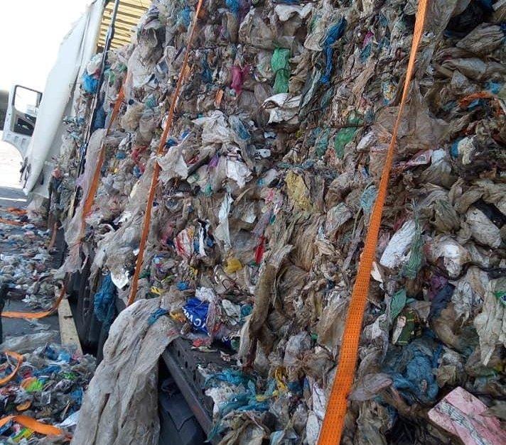 Eкоминистерството върна боклуците край магистрала "Струма"