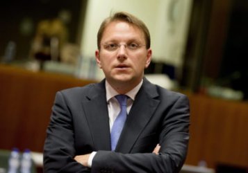 Оливер Вархели