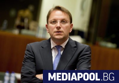 Унгария ще предложи дипломата Оливер Вархели за еврокомисар след като