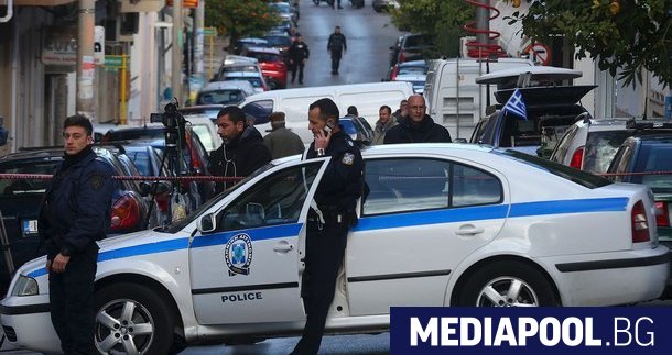 Гръцката полиция е задържала автомобил с българска регистрация с 20