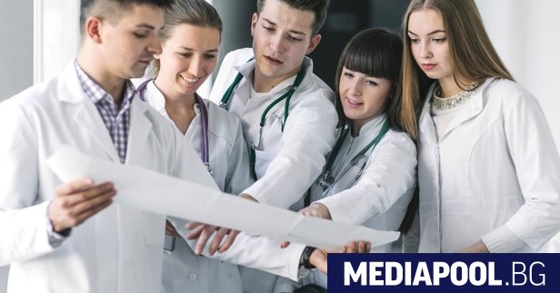 Само два месеца след обнародването на новия ред за специализация