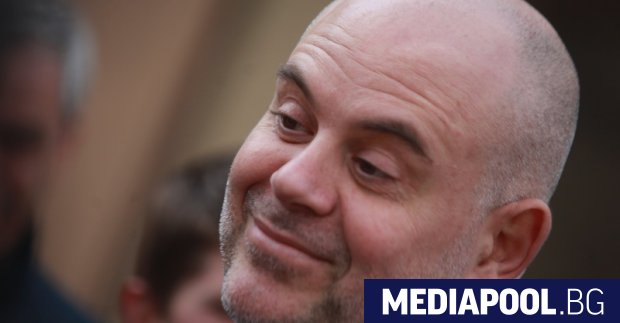 Шестима академици и двама член кореспонденти от БАН излязоха с отворено