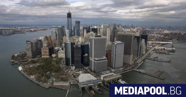 Стени от пясък в Манхатън и Бруклин дюни издигащи се