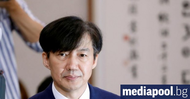 Министърът на правосъдието на Южна Корея Чо Гук подаде оставка