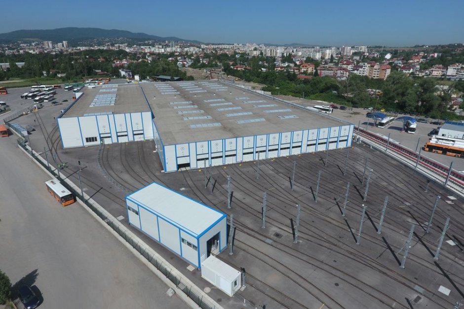 Готови са две нови метро станции и депото в "Земляне"