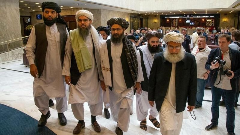 Делегация на талибаните пристига за преговори в Москва през май тази година.