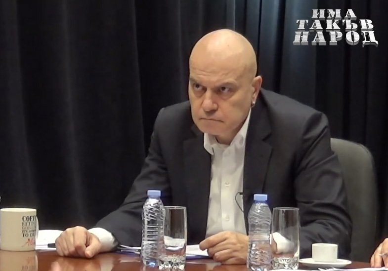 "Алфа рисърч": Слави Трифонов с шанс за четвърта политическа сила