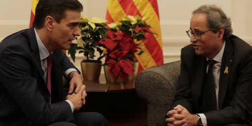 Педро Санчес (ляво) и каталунският лидер Ким Тора