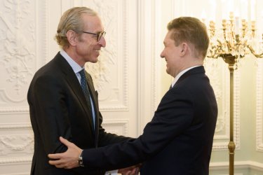 Валдерзее и Мирел се срещнаха в Санкт Петербург