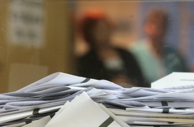 ЦИК пак глобява сайтове за огласяване на резултати преди края на изборния ден