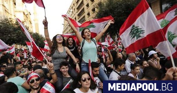 Хиляди демонстранти се събраха в северния ливански град Триполи от