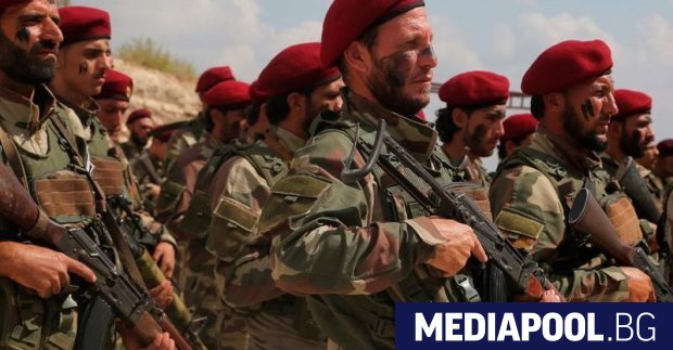 Сирийските бойци се заричаха да убиват свине и неверници излагаха