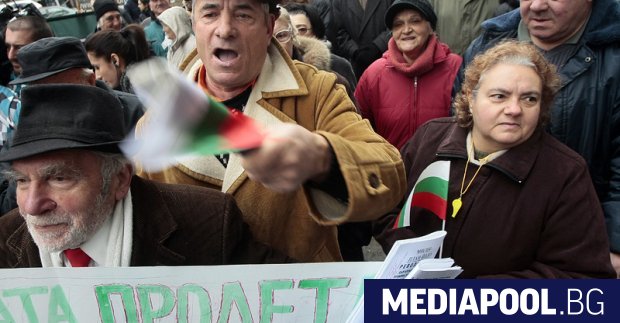 Българите остават най-недоволни от живота си сред европейците, но удовлетворението