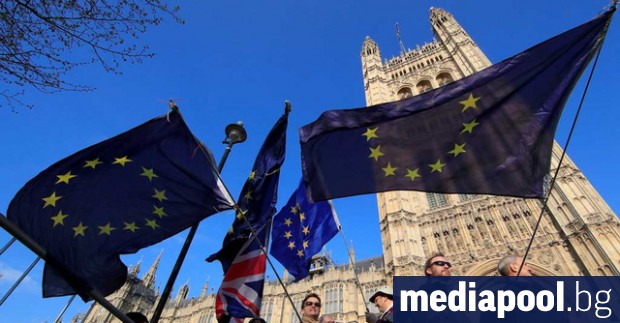 Европейският съюз ще отложи излизането на Великобритания до февруари 2020