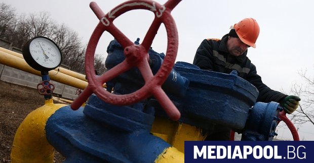 През тази година България бележи лек спад на и без