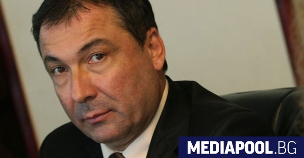 Адвокатът на преизбрания кмет на Несебър Николай Димитров призова прокуратурата