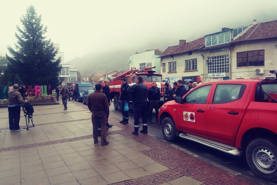 Пожарът в Стара планина над Чипровци е потушен
