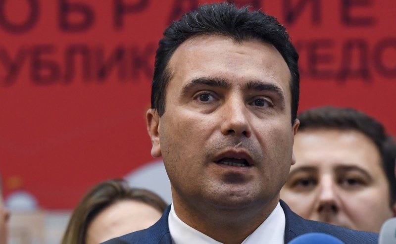 Заев иска предсрочни избори в Македония след блокирането на преговорите за ЕС