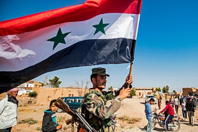 Сирийски войски стигнаха границата с Турция