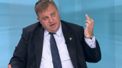 Каракачанов показа среден пръст по телевизията (Видео)