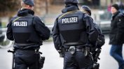 Холандските власти откриха 16 мигранти, скрити в ремарке на камион