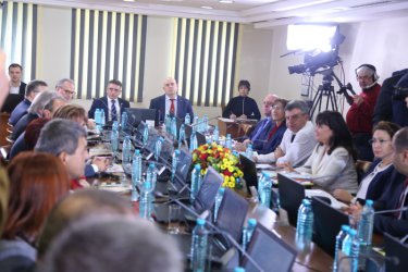 Избор като всеки друг и всичко друго