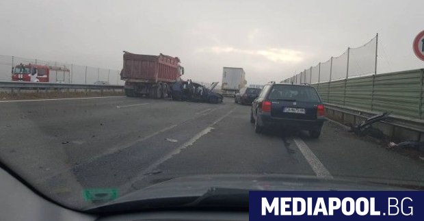 Катастрофа блокира Северната скоростна тангента на София съобщи бТВ Зрители