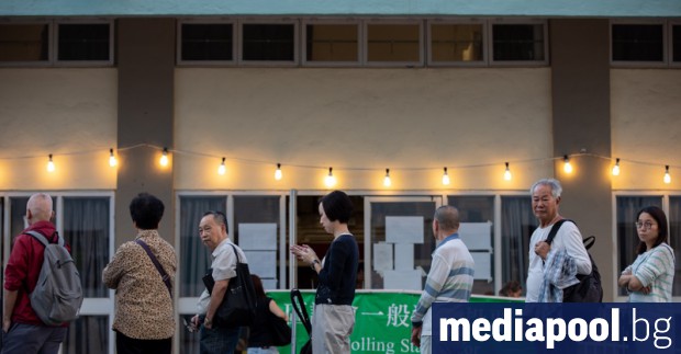 Кандидати от опозицията постигнаха убедителна победа на вчерашните избори за