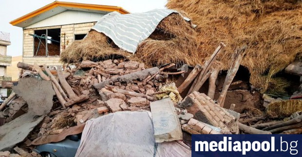 Най малко шестима души са загинали а над 300 са ранени