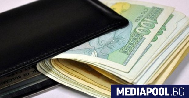 Банкова служителка от Варна е арестувана по обвинение за присвояване