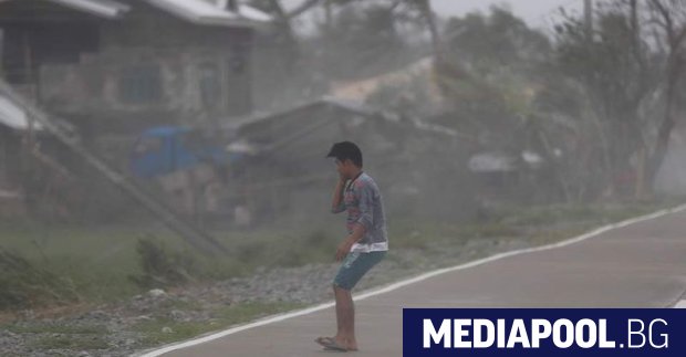 Най-малко 17 души станаха жертвите на тайфуна Камури във Филипините,