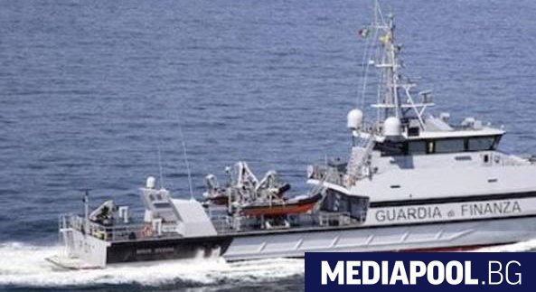 Франция отмени спорна доставка на шест плавателни съда с които
