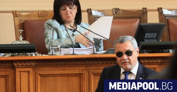 Бившият вицепремиер Валери Симеонов който подаде оставка след като обиди