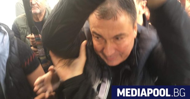 Арестуването на новоизбрания кмет на Несебър Николай Димитров дни преди