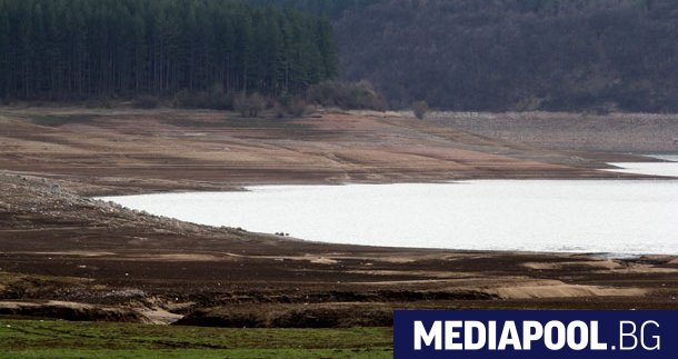 Перничани ще имат вода пет часа сутрин и пет часа