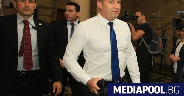 Президентът Румен Радев каза че ще се произнесе за Иван