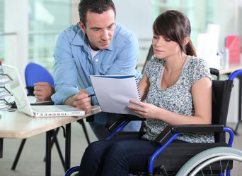 Около 120 000 души с увреждания могат да работят с подходящи мерки на пазара на труда