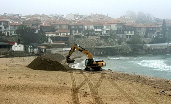 Дигата на плажа в Созопол ще бъде разрушена