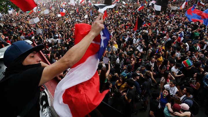Чилийското правителство се съгласи да промени конституцията