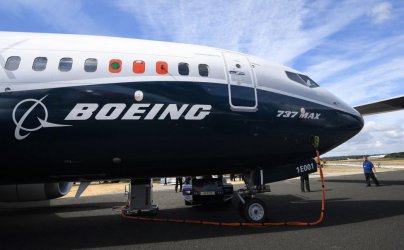 Боинг спира производството на модела 737 МАКС