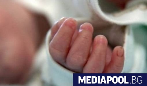 Новородено бебе почина във видинската болница на Коледа Младите родители