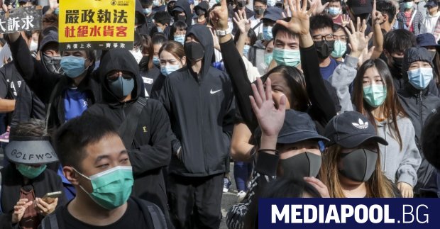 Над хиляда жители на Хонконг излязоха на протестно шествие в