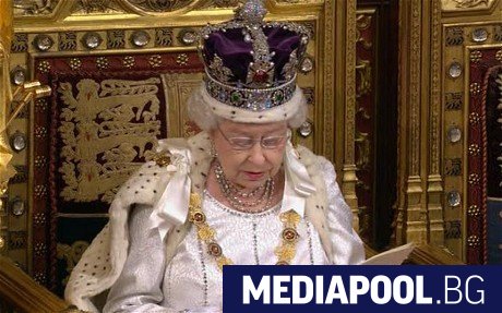 Британската кралица Елизабет Втора ще отбележи в коледното си послание