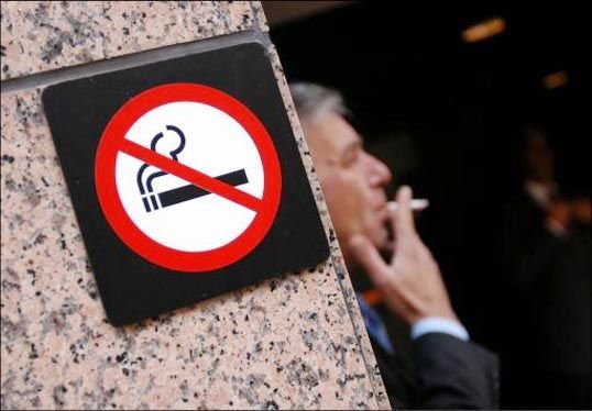 СЗО за първи път отчита спад в броя на мъжете пушачи