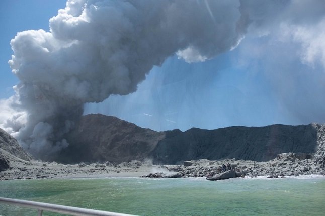 Шест станаха жертвите на вулкана в Нова Зеландия